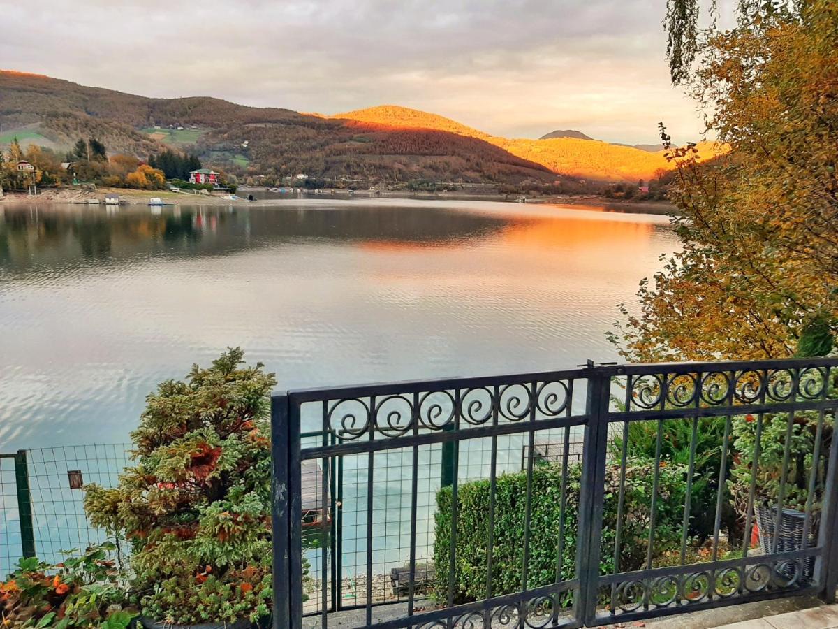 Lake House Novi Pazar Esterno foto