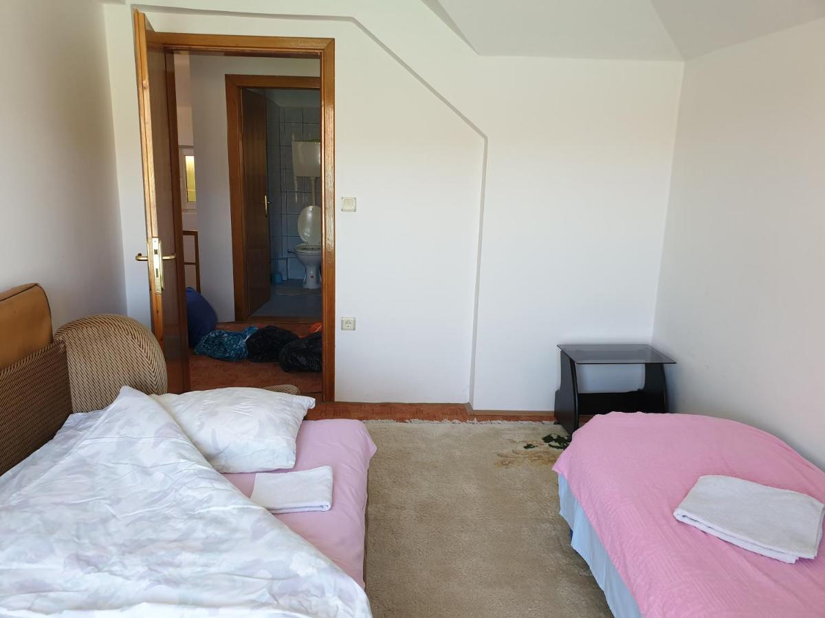 Lake House Novi Pazar Esterno foto